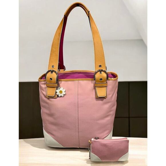 Vintage Coach 5174 Soho Daisy Canvas Tote & Wristlet        - Picture 1 of 16